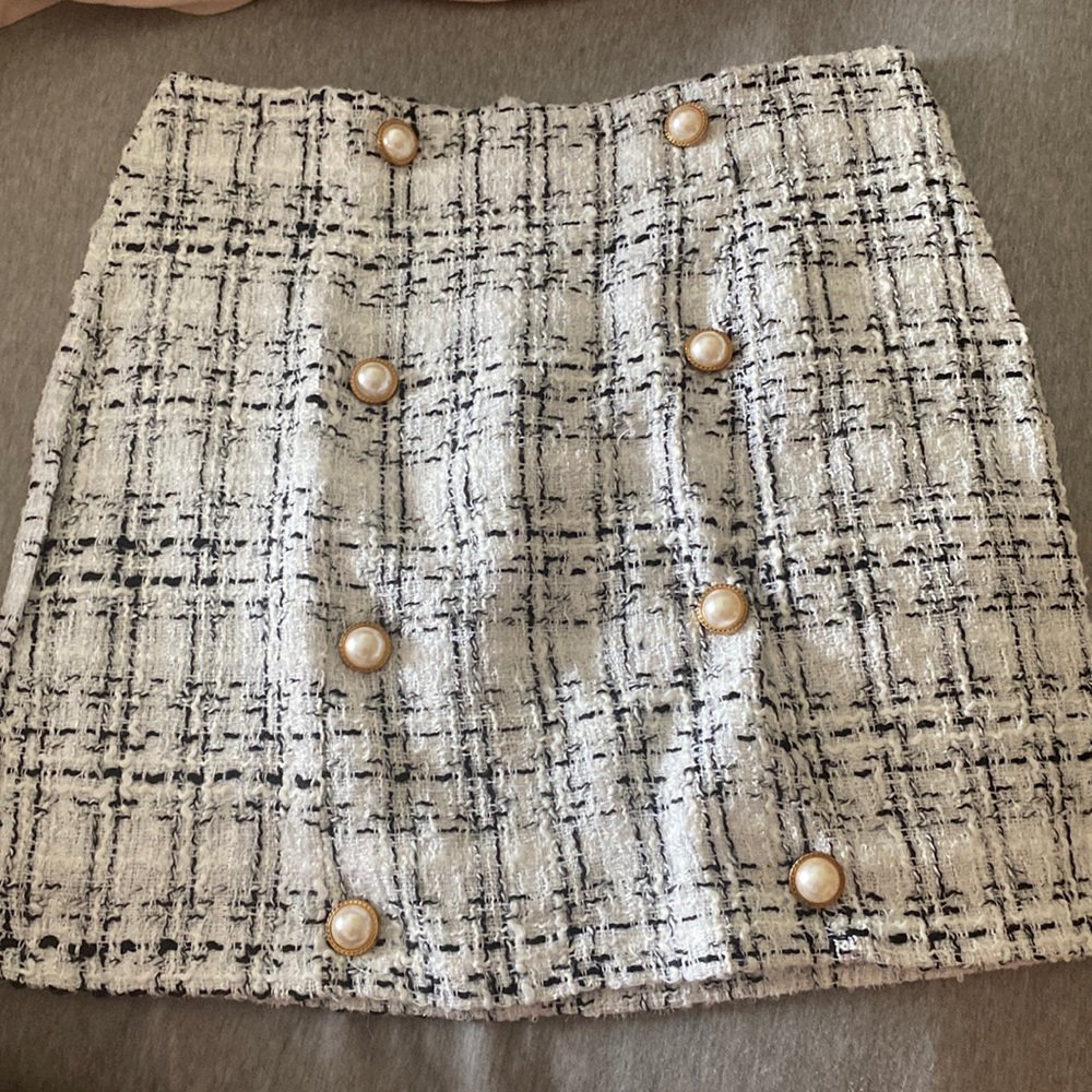 Classy gingham tweed skirt